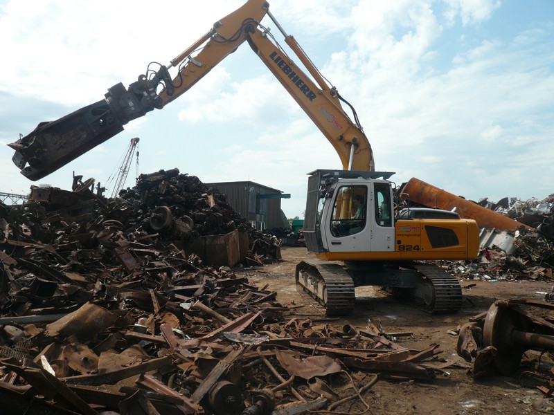 LIEBHERR R924 LIEBHERR R924